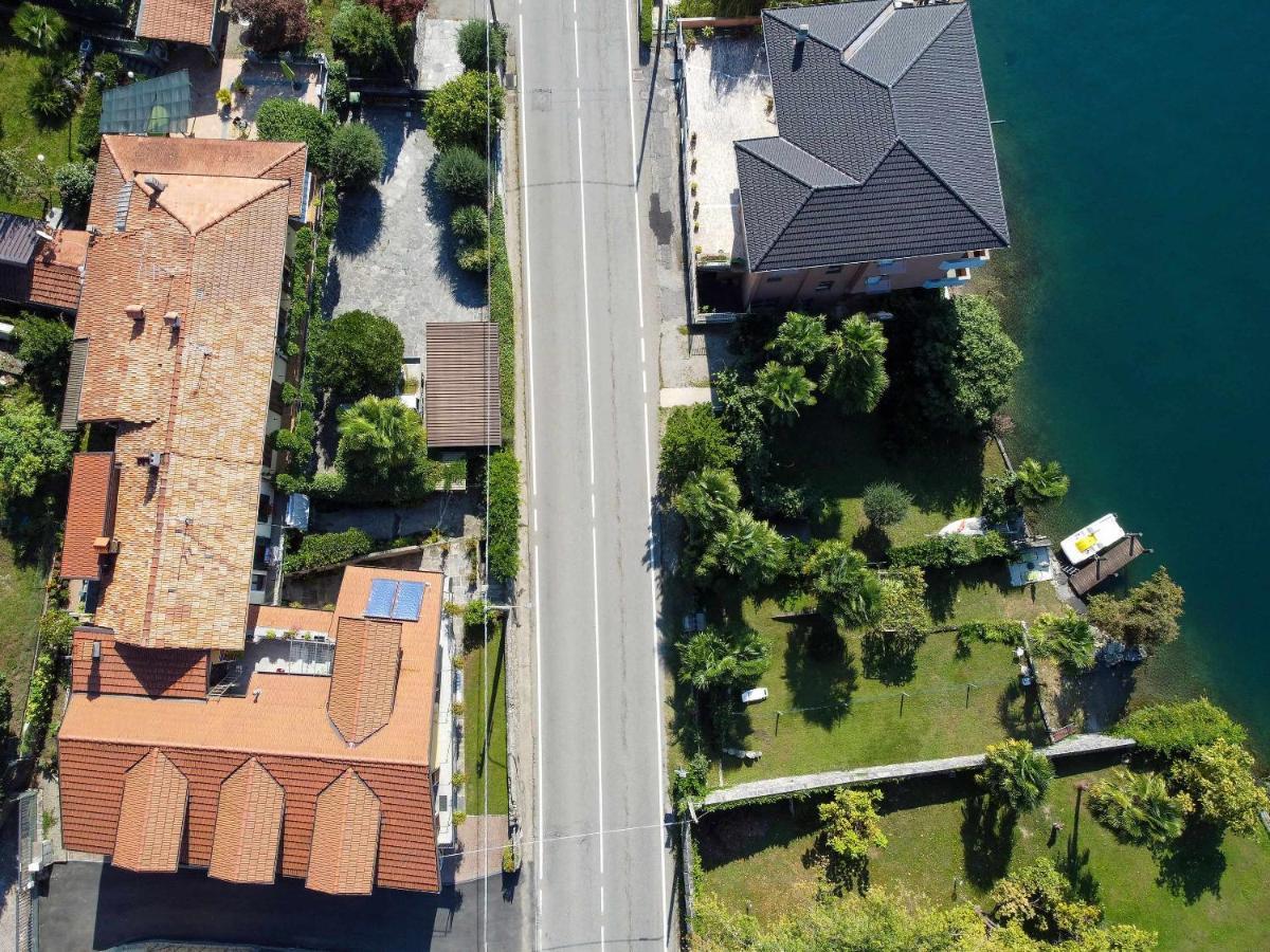 Il Glicine Appartamento Con Darsena Privata A Lago Pettenasco Εξωτερικό φωτογραφία
