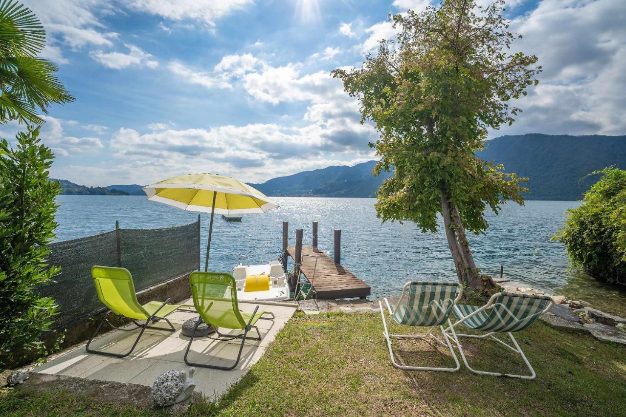 Il Glicine Appartamento Con Darsena Privata A Lago Pettenasco Εξωτερικό φωτογραφία